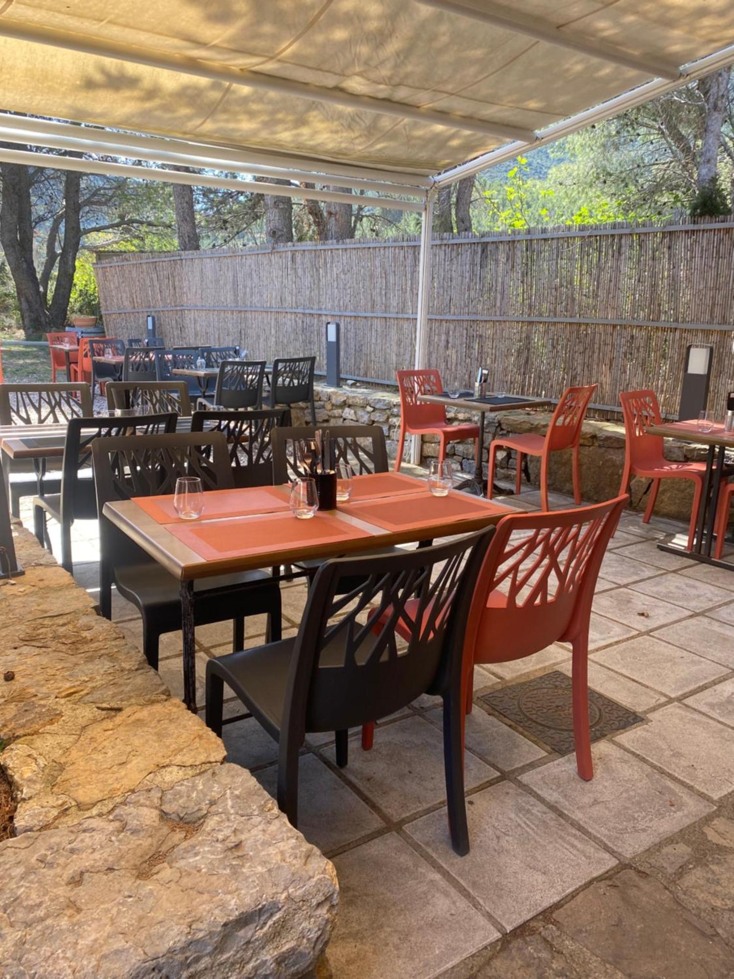 קוקוניו Auberge La Table Du Cure מראה חיצוני תמונה
